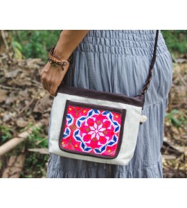 Women's hippie crossbody bag
